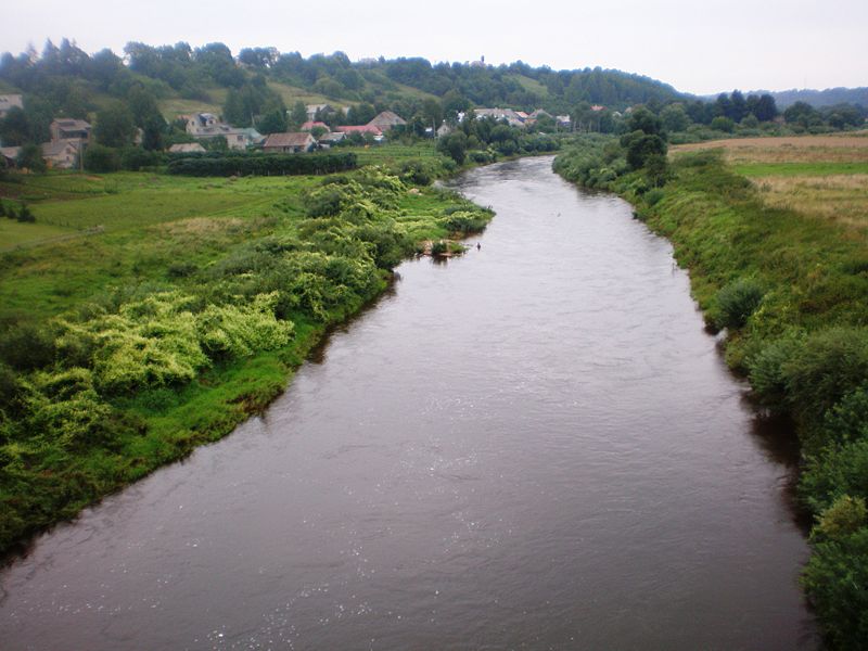 Река Дубиса в городе Арёгала