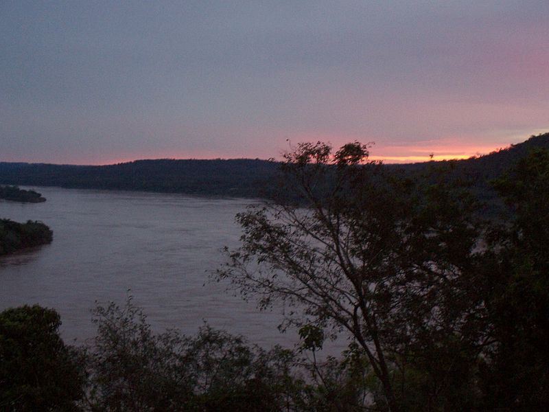 Закат на реке Уругвае