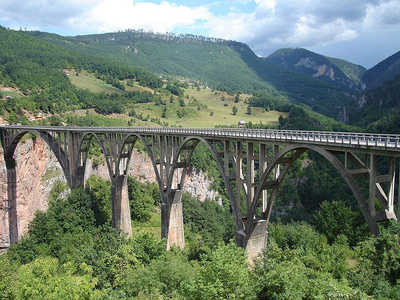 Мост Дурдевича через Тару недалеко от Жабляка