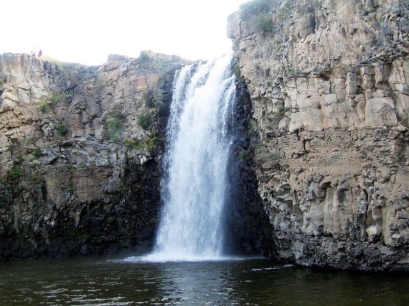 Водопад на реке Орхоне