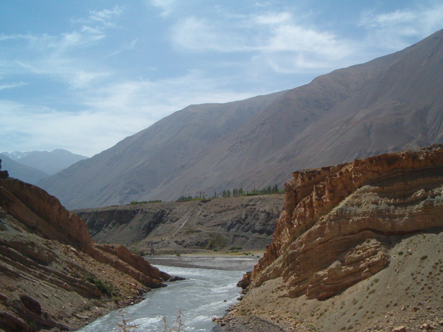 Вид на реку Зеравшан
