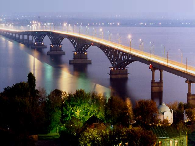 Мост через Волгу в Саратове