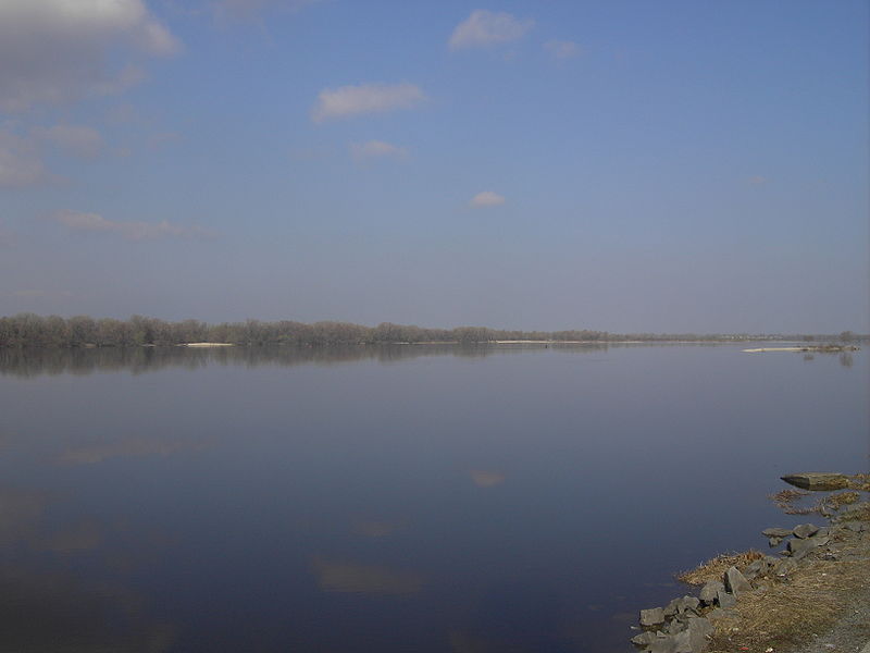 Река Днепр в районе Кременчуга