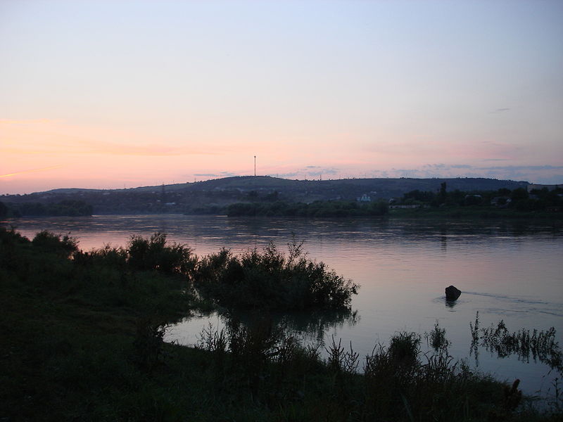 Река Днестр в Украине