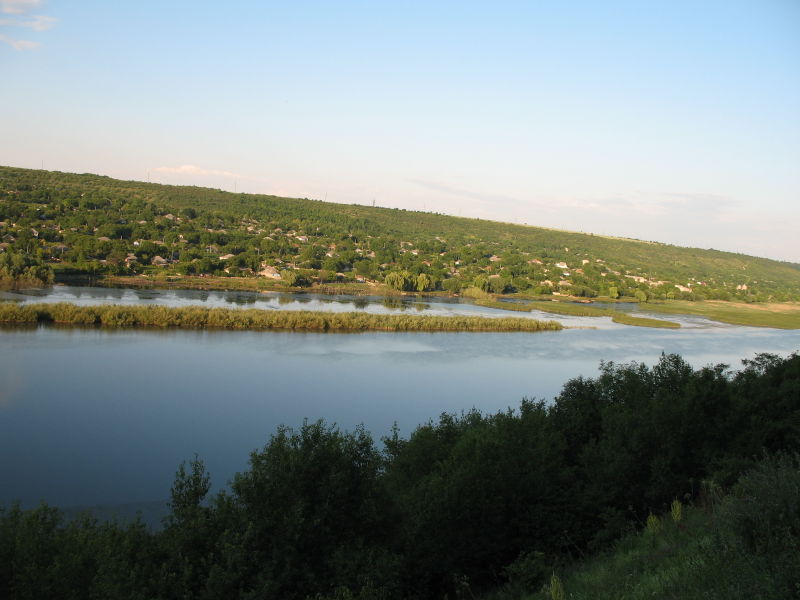 Река Днестр у села Попенки Рыбницкого района ПМР