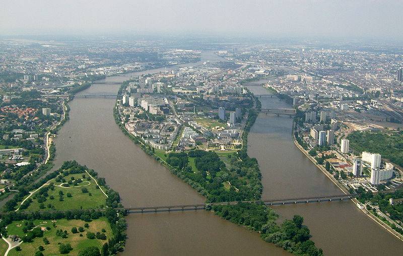 Река Луара в Нанте