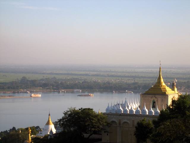 Река Иравади у Сикайна